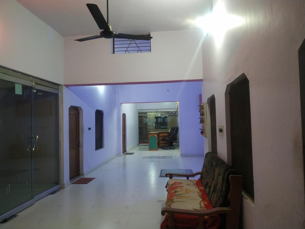 Hotel Shri Mahant Orchha 5 Mint Walking From Ram Raja Temple Exterior foto