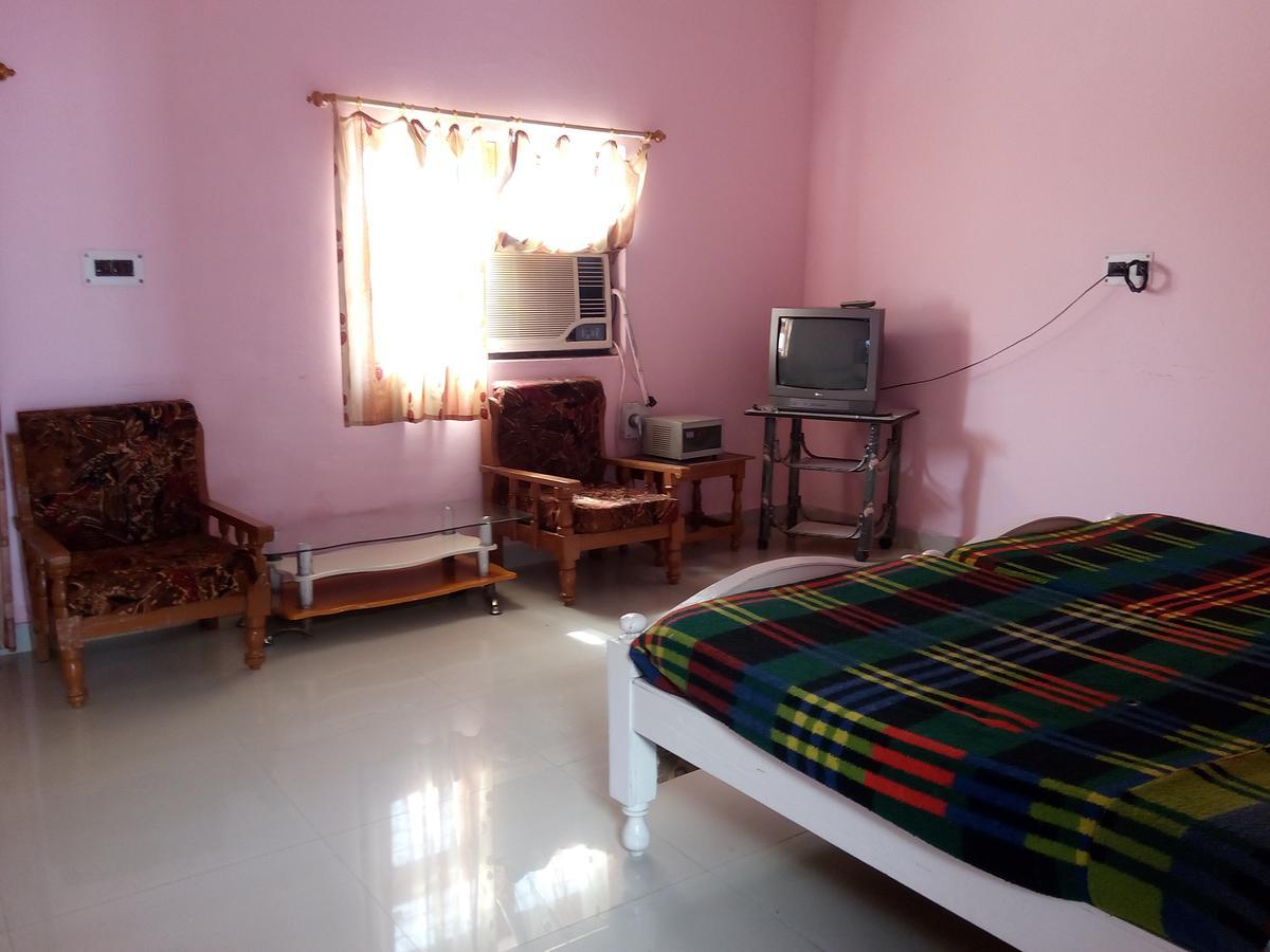 Hotel Shri Mahant Orchha 5 Mint Walking From Ram Raja Temple Exterior foto
